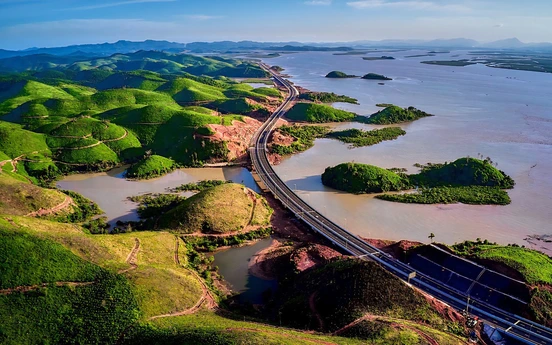 Đặc khu lớn bậc nhất Việt Nam sắp khởi công cầu bắc qua dòng sông lịch sử, gắn với trận chiến chống Nguyên Mông