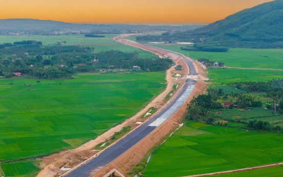 Sắp thông xe cao tốc 20.400 tỷ, giảm tải gánh nặng cho tuyến quốc lộ dài nhất Việt Nam