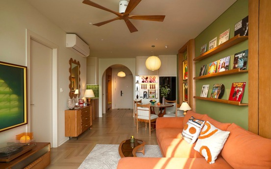 Tổ ấm 77m2 đậm tính nghệ sĩ: Căn hộ nhỏ mang hơi thở Địa Trung Hải và mid-century