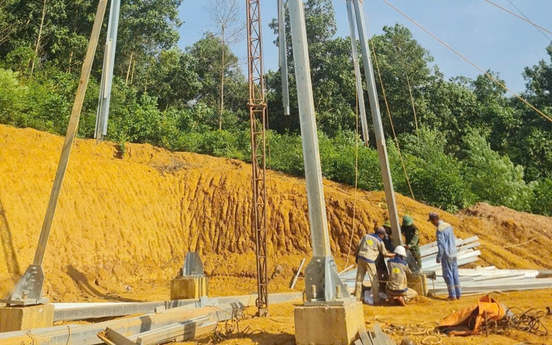 Dồn lực đưa Dự án đường dây 220kV đấu nối Nghĩa Lộ - TBA 500kV Việt Trì về đích