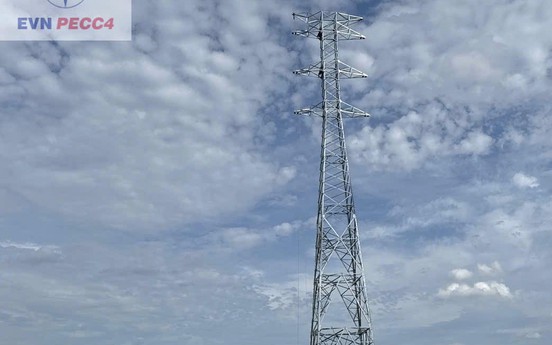 Tập trung nguồn lực đẩy nhanh tiến độ cụm dự án truyền tải điện phục vụ nhập khẩu điện từ Lào
