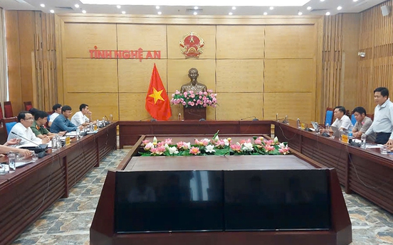 EVNNPT đề nghị tỉnh Nghệ An bàn giao mặt bằng hành lang tuyến cụm dự án truyền tải điện nhập khẩu từ Lào trong tháng 10/2025