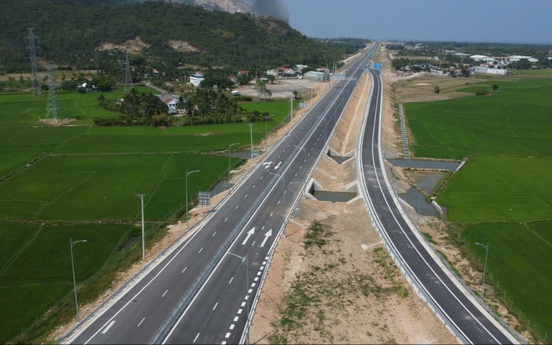 Từ chiều nay, người dân có thể lưu thông trên 70km cao tốc gần 12.000 tỷ do liên danh Sơn Hải thi công