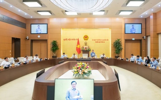 Ủy ban Thường vụ Quốc hội tán thành đề xuất thành lập Quỹ phát triển nhà ở quốc gia