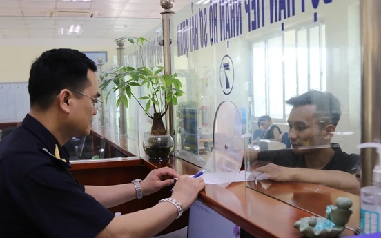 Thủ tướng: Thực hiện trực tuyến 100% thủ tục hành chính liên quan doanh nghiệp