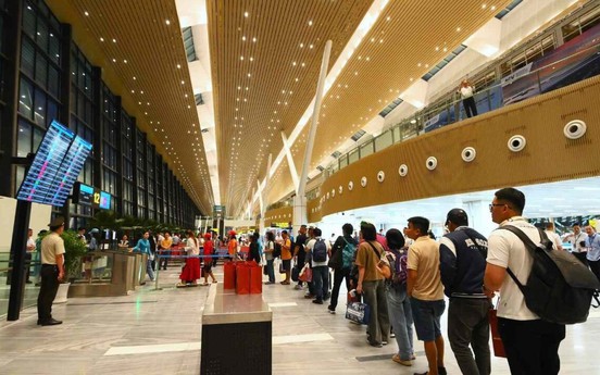 Nhà ga 11.000 tỷ được ví như 'thành phố hàng không' của Việt Nam liên tục gặp sự cố, Bộ Xây dựng ra chỉ đạo 'nóng'