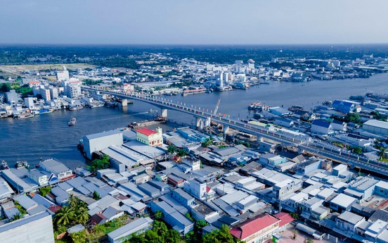 Vài tháng nữa, thông tuyến trục đường nối từ cửa biển lớn nhất ĐBSCL đến tỉnh có hạ tầng '4 không'