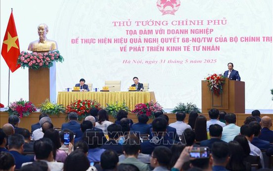 Thủ tướng Phạm Minh Chính tọa đàm với doanh nghiệp về phát triển kinh tế tư nhân