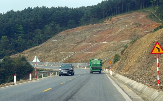 Đề xuất tháo dỡ dải phân cách 100m trên Quốc lộ 3, Bộ Xây dựng lên tiếng