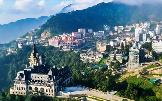 Khi 3 tỉnh này về chung một nhà, tỉnh mới không chỉ giáp nhiều tỉnh thành nhất Việt Nam mà còn sở hữu cả 'Đà Lạt của miền Bắc'