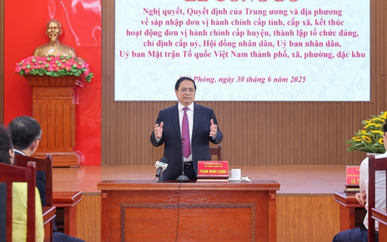 Thủ tướng: Tuyệt đối không để người dân "sợ hay ngại" khi đến cơ quan công quyền