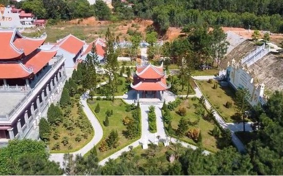 Nhà thờ tổ lớn nhất Việt Nam: Địa thế ‘lưng tựa núi, mặt nhìn sông’, có đóng góp của lãnh đạo Novaland, FPT, Xuân Trường