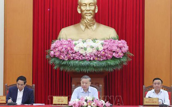 Tổng Bí thư: Tiếp tục chủ động rà soát, hoàn thiện dự thảo các văn kiện Đại hội XIV của Đảng