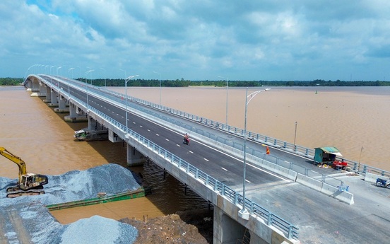 Hôm nay, thông xe tạm cầu vượt sông Hậu nối thông ĐBSCL với TP. HCM