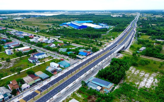 Thông xe tuyến đường cứu nạn 'ngâm' 15 năm dai dẳng tại TP trẻ nhất cả nước