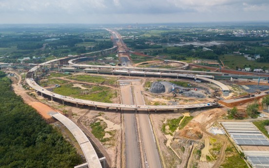 Tuyến đường kết nối tới sân bay lớn nhất Việt Nam do liên danh Đèo Cả thi công sắp về đích