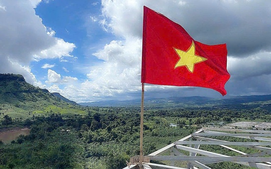 T&T Group hoàn thành đường dây truyền tải điện gió Savan 1 về Việt Nam trước thềm Đại lễ A80