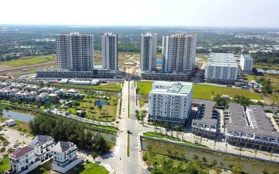 Bất động sản TP. HCM: Chung cư dẫn dắt, phân khúc hạng sang 'leo thang' giá kỷ lục