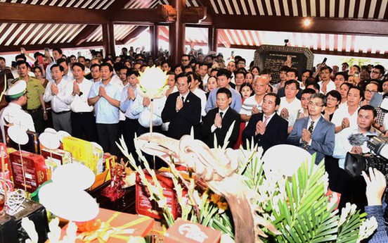 Trang trọng Lễ dâng hương kỷ niệm 56 năm ngày mất Chủ tịch Hồ Chí Minh