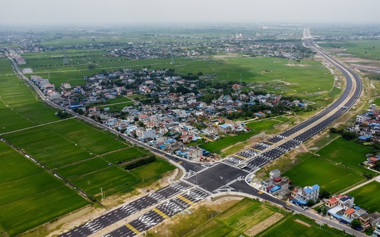 Chưa đầy 2 tháng nữa, tuyến đường ven biển 6.400 tỷ rút ngắn khoảng cách Nam Định - Lạc Quần chỉ còn 25 phút sẽ thông xe