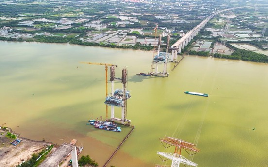 Sắp thành hình cầu dây văng tĩnh không cao nhất Việt Nam, kết nối đến siêu sân bay 16 tỷ USD