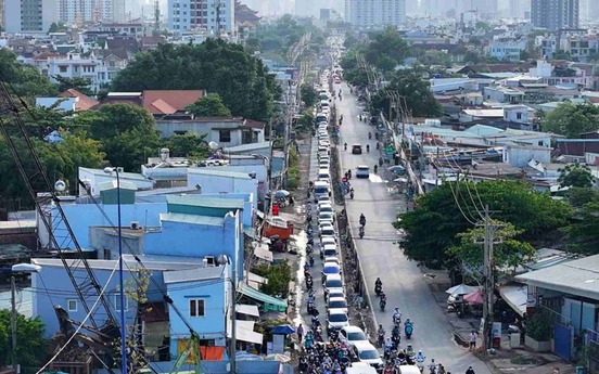 Đường giáp sân bay lớn nhất Việt Nam vẫn kẹt xe, chưa được ‘giải cứu’ sau 20 năm triển khai