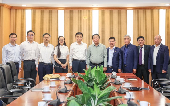 Gặp mặt Bộ Xây dựng, Tập đoàn Trung Quốc chuyên làm cao tốc ngỏ ý đầu tư hạ tầng, giao thông tại Việt Nam
