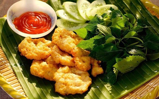 Chưa từng có: Quảng Ninh tặng chả mực Hạ Long, bia Sapphire để hút khách mùa thấp điểm