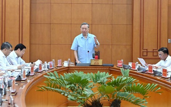 Yêu cầu hoàn thành tháo gỡ và đưa vào sử dụng 11 dự án trọng điểm ngay trong năm 2025