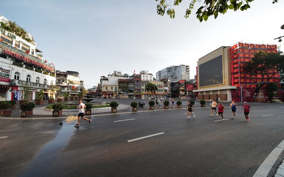 Ngỡ ngàng diện mạo mới của quảng trường Đông Kinh Nghĩa Thục sau khi chính thức phá bỏ Hàm Cá Mập