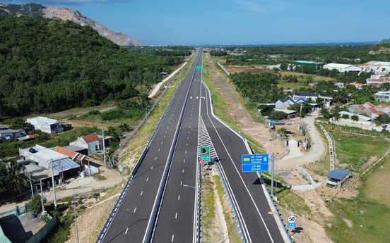 Điểm đầu của cao tốc 12.000 tỷ hư hại mặt đường dù chưa sử dụng: Chủ đầu tư lên tiếng làm rõ