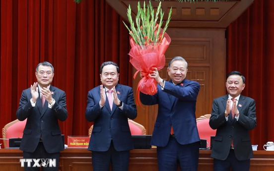 Ban Chấp hành TW Đảng khóa XIV thống nhất tuyệt đối bầu đồng chí Tô Lâm tiếp tục giữ chức Tổng Bí thư