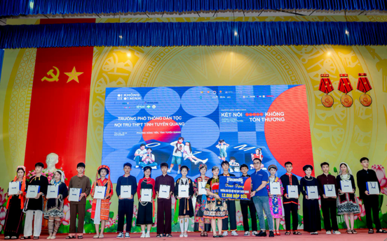 Vinamilk chung tay xây dựng "sức đề kháng số" cho thế hệ tương lai