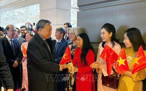 Tổng Bí thư đến Washington D.C, bắt đầu tham dự cuộc họp khai mạc Hội đồng Hòa bình về Gaza