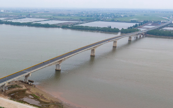 Cầu vượt sông nghìn tỷ nối 2 tỉnh miền Bắc, kết thúc hơn 200 năm di chuyển bằng đò của người dân bên sông Hồng