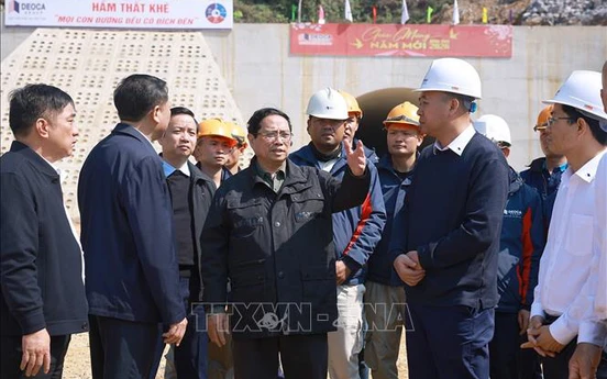 Thủ tướng Phạm Minh Chính kiểm tra dự án giao thông trọng điểm tại Lạng Sơn và Cao Bằng