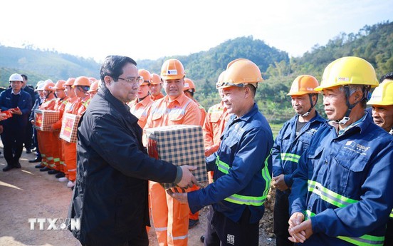 Thủ tướng: Phát huy tinh thần trận đánh Đông Khê để hoàn thành 2 tuyến cao tốc ở Lạng Sơn, Cao Bằng