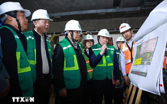 Thủ tướng: Quy hoạch phát triển ngành đường sắt với tầm nhìn trên 100 năm