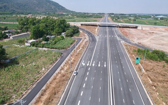 Đề xuất khai thác tạm 18km cao tốc 21.000 tỷ nối hai tỉnh, thành giàu nhất Việt Nam trước Tết Nguyên đán