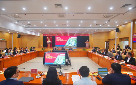 Thứ trưởng Bộ Xây dựng: Việt Nam đã triển khai khoảng 70% mục tiêu, sẽ có 'luồng xanh' cho phát triển NOXH