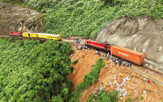 Đường sắt qua đèo đẹp nhất Việt Nam chính thức thông tuyến trở lại