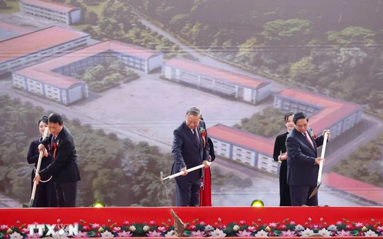 Tổng Bí thư: Đưa Trường Phổ thông nội trú thành "cột mốc mềm" về giáo dục vùng biên