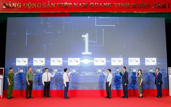 Agribank đồng hành cùng tỉnh Thanh Hoá triển khai mô hình Kiosk hành chính công thông minh - Thúc đẩy chuyển đổi số và nâng cao chất lượng phục vụ người dân