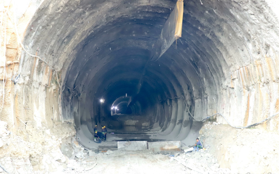 Chỉ 2 tháng nữa, chính thức thông xe một phần tuyến cao tốc nối ‘rừng – biển’ đầu tiên của Việt Nam