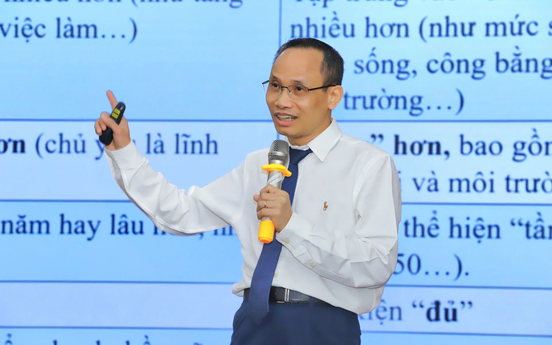 "Ổn định mặt bằng lãi suất là điều kiện rất quan trọng để đạt tăng trưởng cao"