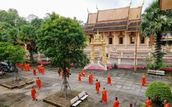 Photo Travel: Kh'Leang, ngôi chùa cổ lưu giữ tinh hoa nghệ thuật giữa miền Tây