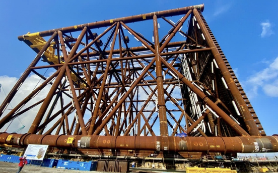 Huy động 13.000 tấn thép, 1.000 người làm việc trong 13 triệu giờ, Việt Nam chính thức hoàn thành ‘trái tim’ của dự án 12 tỷ USD lớn nhất ngành dầu khí