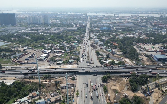 Sắp hoàn thành nút giao thông 4 tầng đầu tiên của TP. HCM, giúp giải cứu kẹt xe cửa ngõ phía Đông