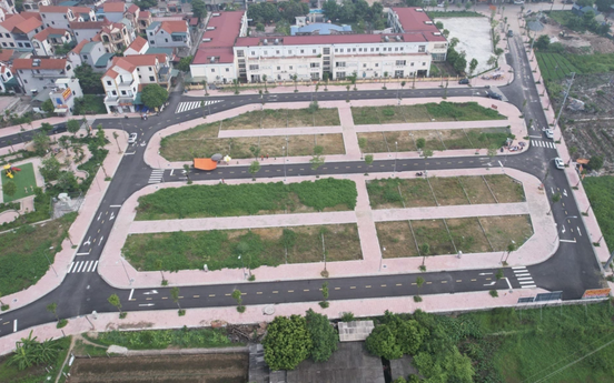 Giá đất nền Hà Nội "hạ nhiệt", giao dịch vẫn lao dốc: Ai đang "ôm hàng"?