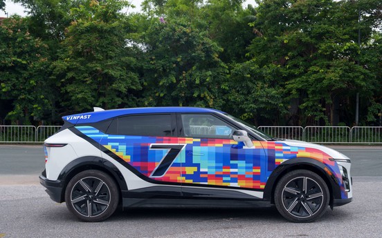 3 năm sạc pin 0 đồng, bảo dưỡng siêu rẻ: VinFast VF 7 là khoản đầu tư “lời” ngay từ vạch xuất phát